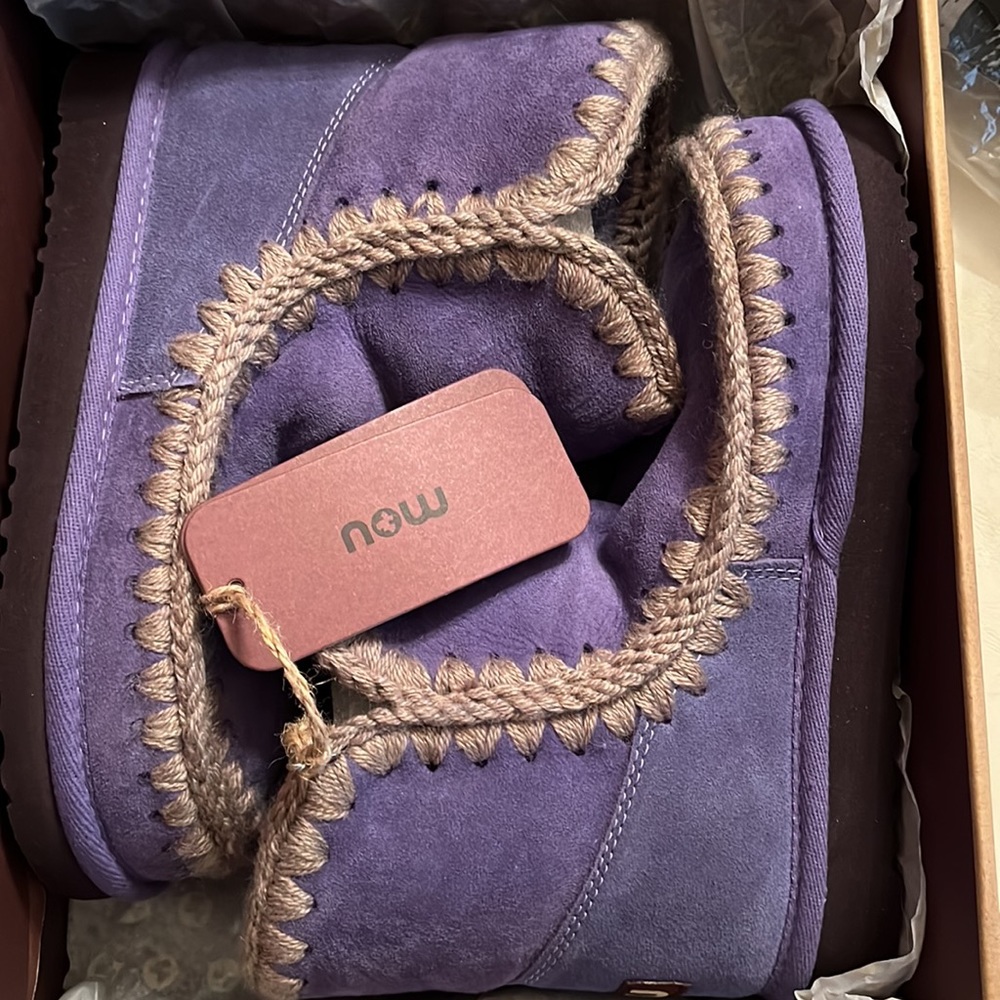 NEW Mou 18 Sheepskin Boot in Purple - Picture 4 of 4